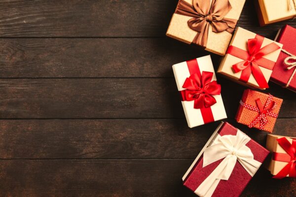 Firmajulegaven, der giver tilbage